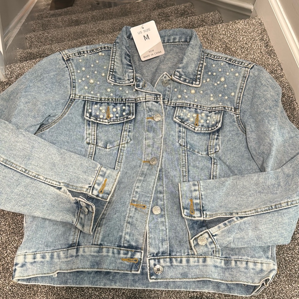 Women Medium Jean Jacket with Pearls